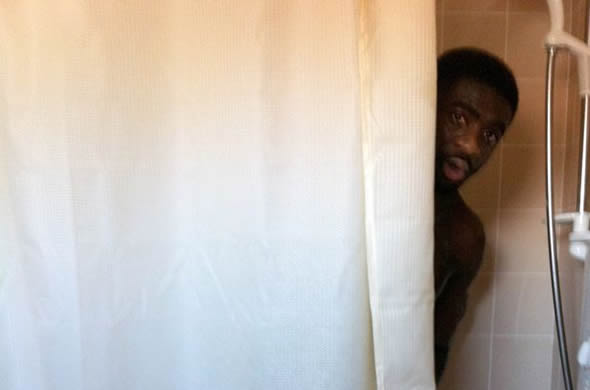 Kolo-Toure-shower.jpg