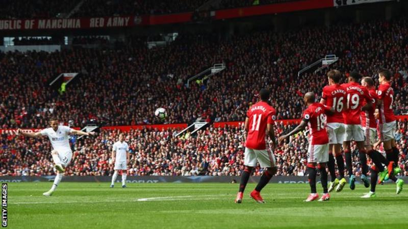 _95848008_gylfisigurdsson.jpg