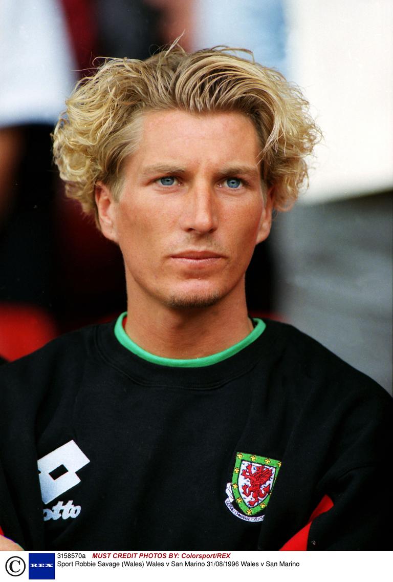 gallery_robbie-savage-hair.jpg