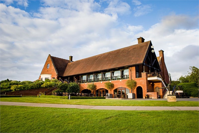 London-Golf-Club-Clubhouse.jpg