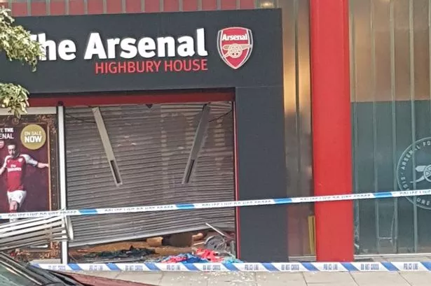 The-Arsenal-shop-has-been-burgled.jpg