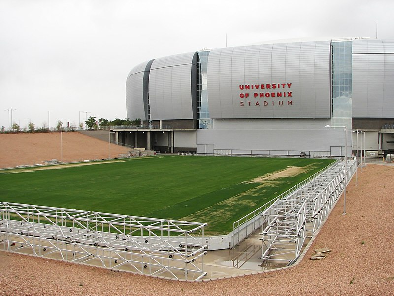 800px-University_of_Phoenix_Stadium_field_01.jpg