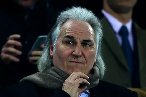West-Bromwich-Albion-coach-Gerry-Francis-watches-the-match-at-Everton.png