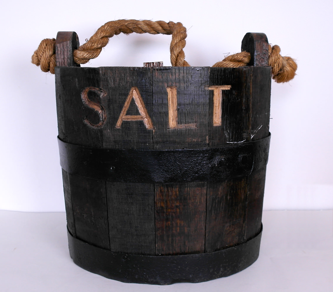 wooden-salt-bucket-3_mini.jpg