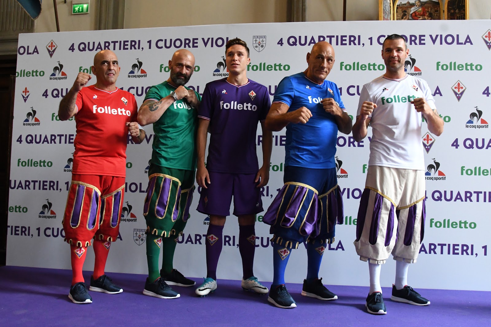 first-club-with-5-player-kits-acf-fiorentina-17-18-home-and-4-away-kits%2B%25281%2529.jpg