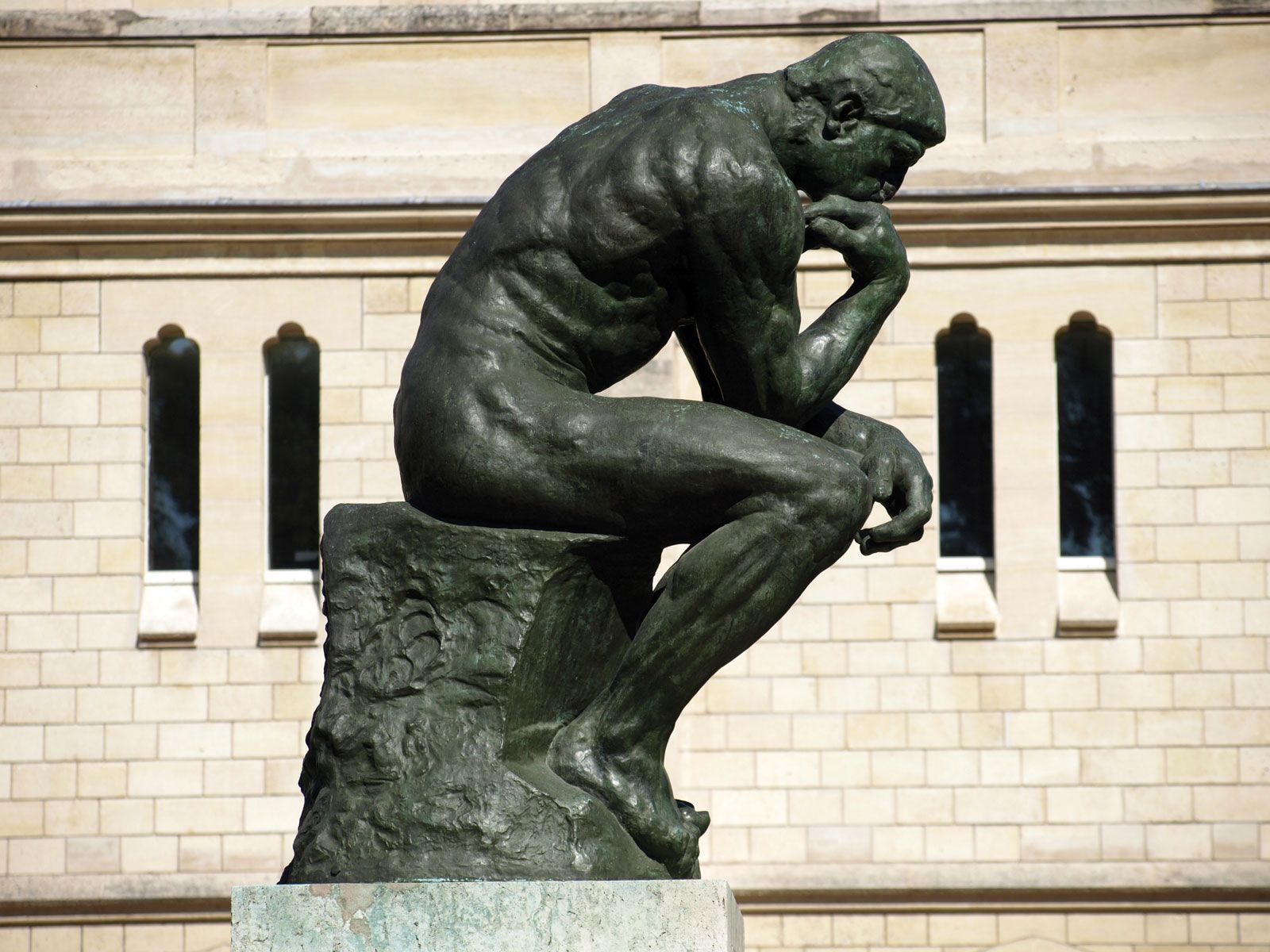 Thinker-Auguste-Rodin-Museum-garden-Paris-1904.jpg