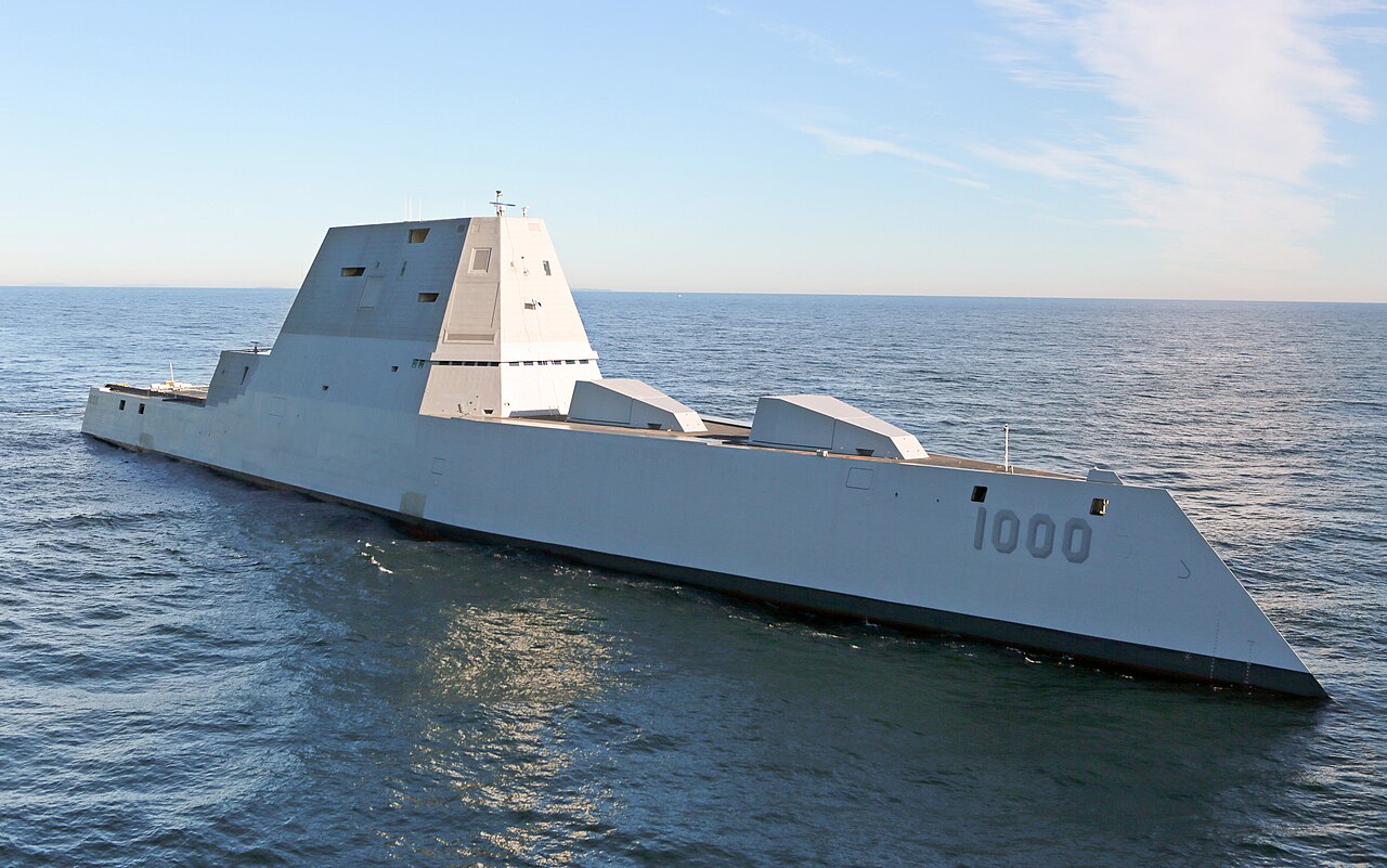 1280px-Future_USS_Zumwalt%27s_first_underway_at_sea.jpg